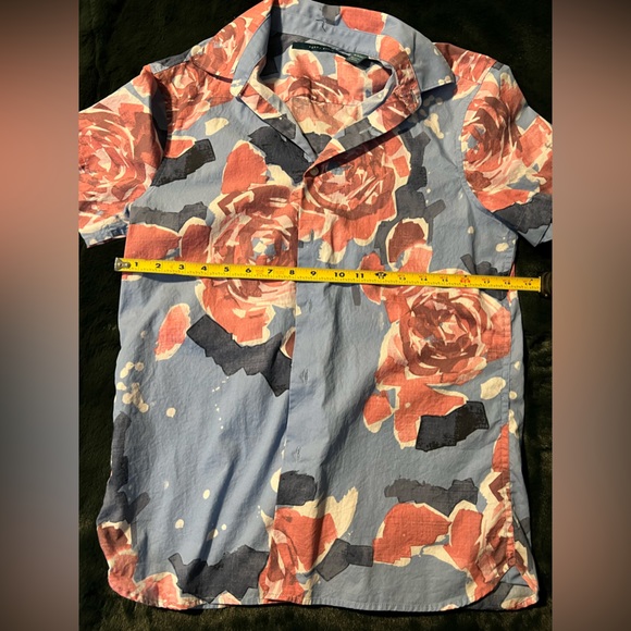 Perry Ellis Floral Button Down - Picture 3 of 3